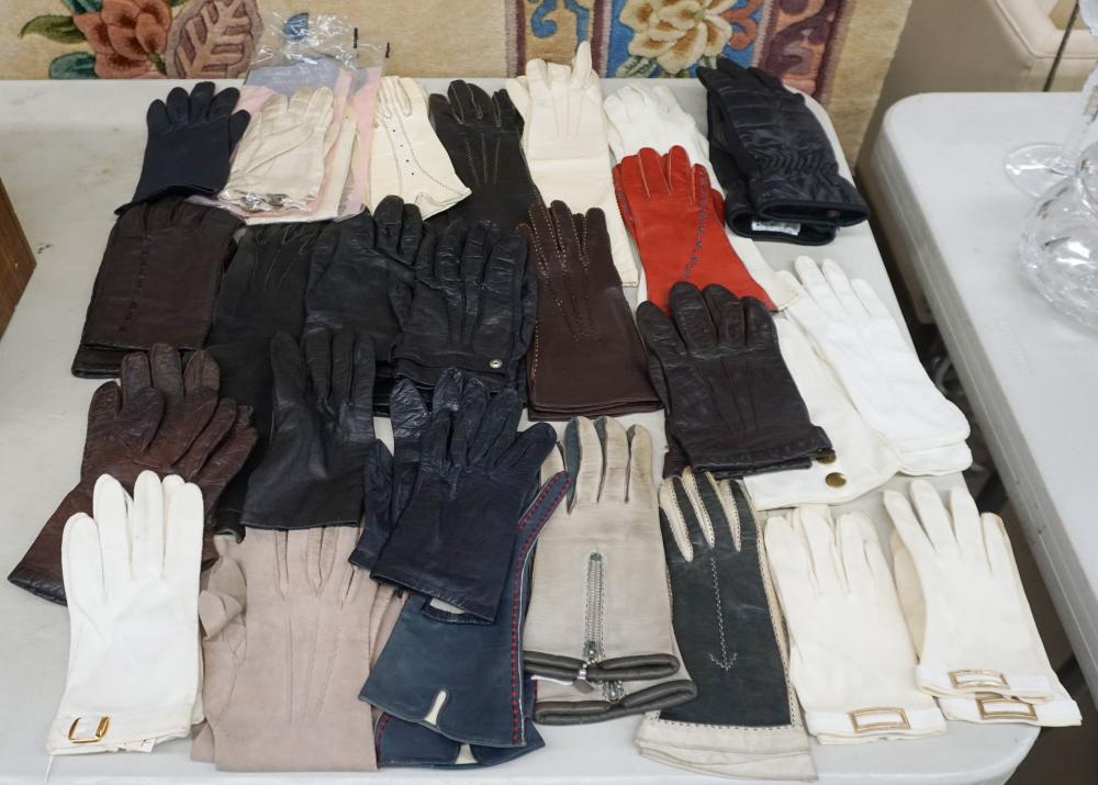 COLLECTION OF TWENTY-THREE PAIRS OF