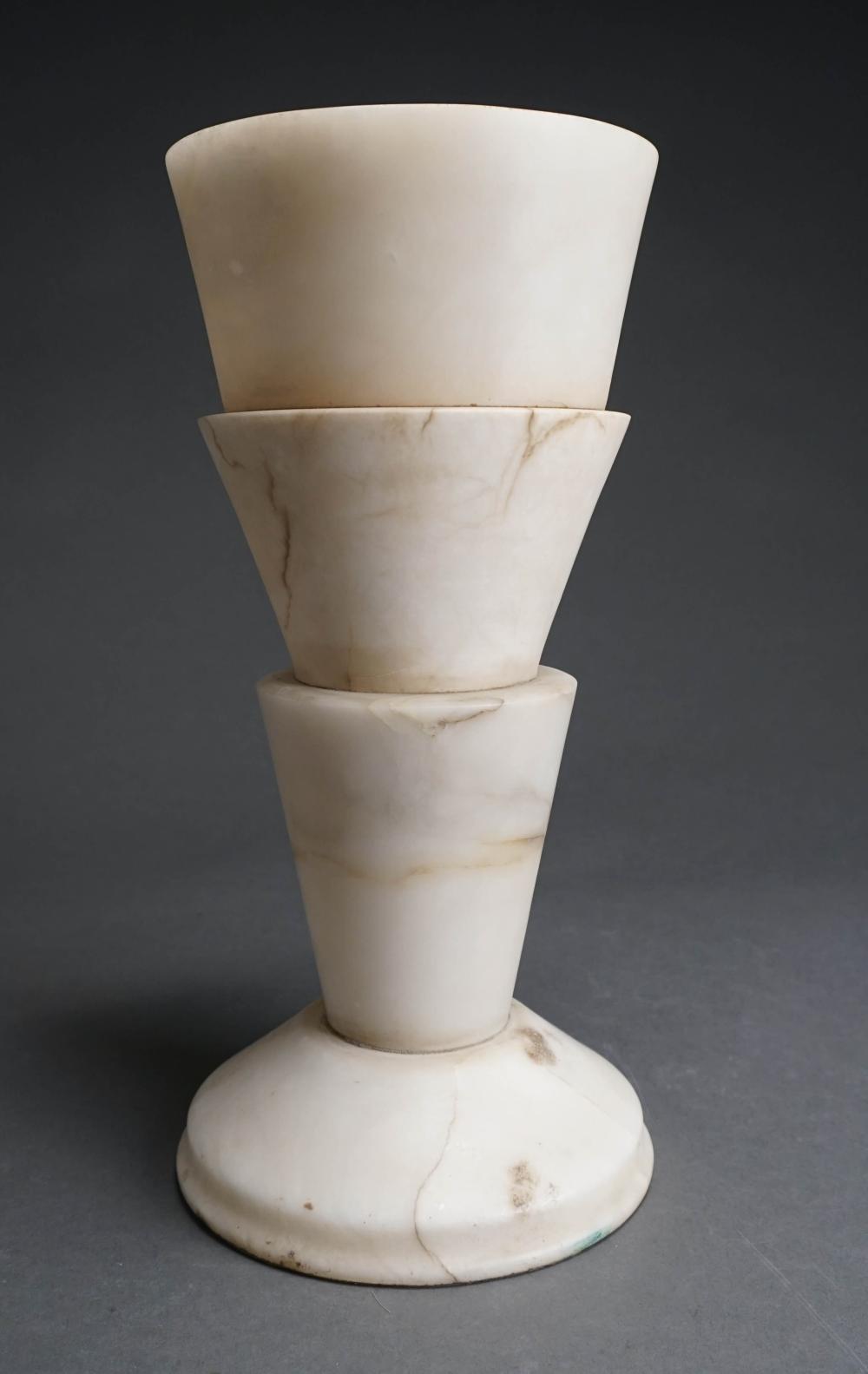 CHINESE ALABASTER THREE TIER VASE 2e62d1