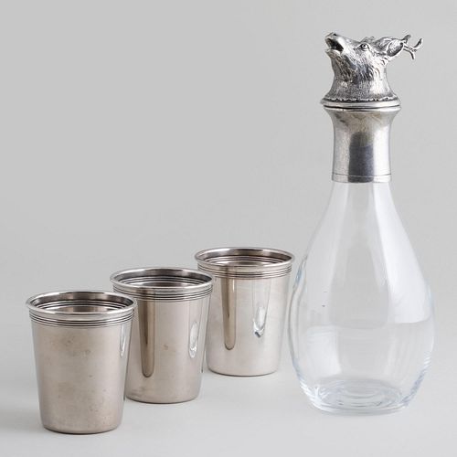 METAL-MOUNTED DECANTER WITH STAG