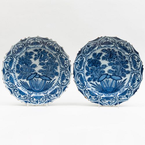 PAIR OF DUTCH BLUE AND WHITE DELFT