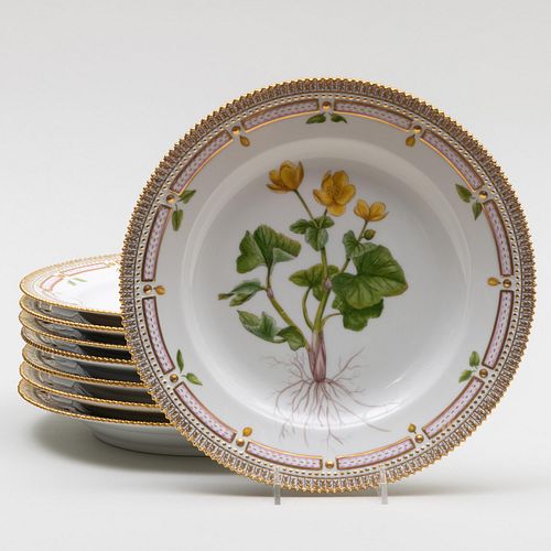 SET OF EIGHT ROYAL COPENHAGEN FLORA