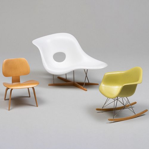 VITRA DESIGN MUSEUM MINIATURES 2e3f47