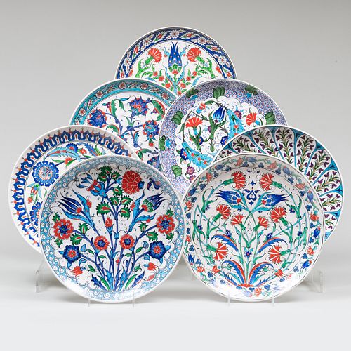 GROUP OF SEVEN IZNIK STYLE PORCELAIN