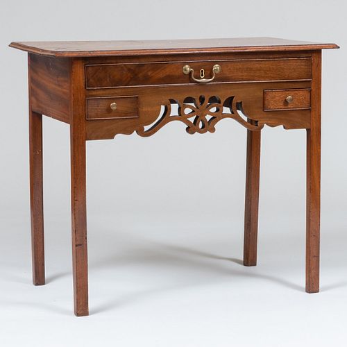 GEORGE III MAHOGANY SIDE TABLE29