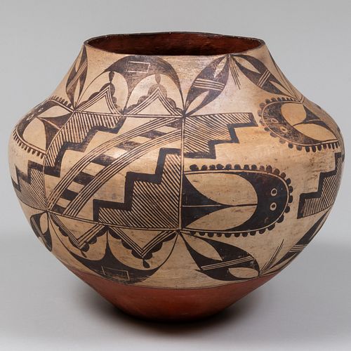 PUEBLO PAINTED POTTERY VESSEL11 2e43d1