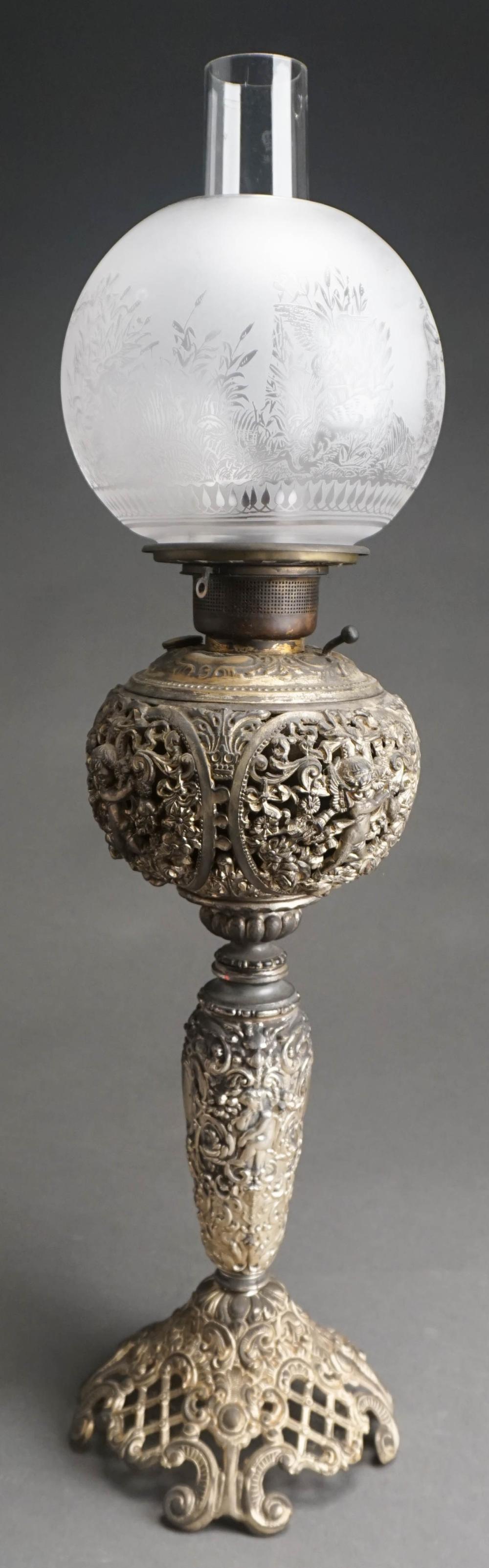 CONTINENTAL ROCOCO KEROSENE LANTERN