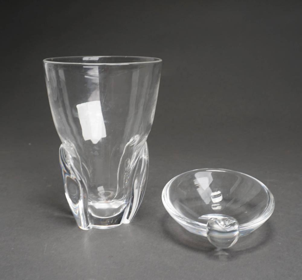 STEUBEN GLASS VASE AND ASHTRAY  2e4655
