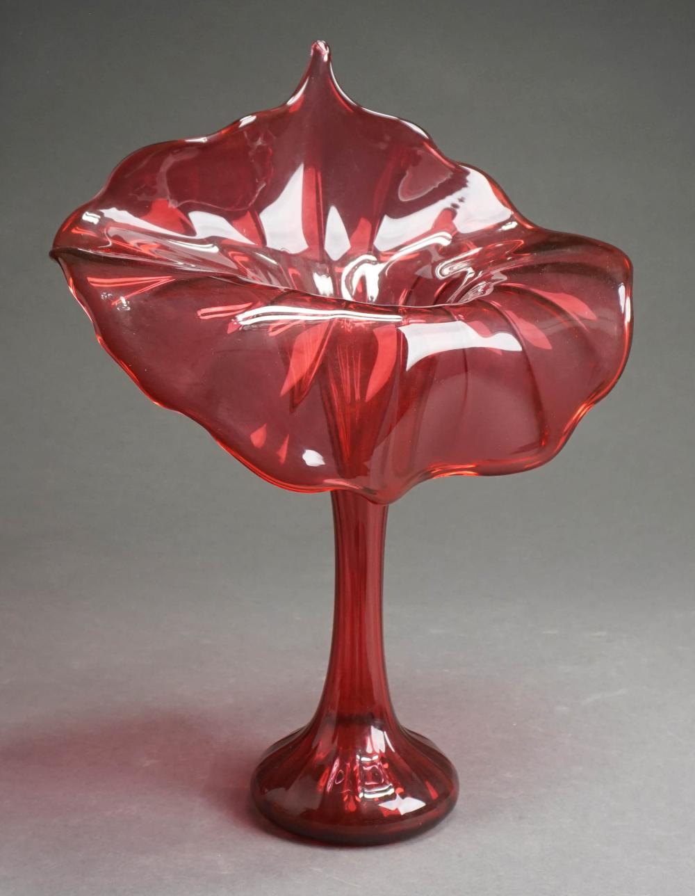 CRANBERRY GLASS JACK-IN-THE-PULPIT-FORM