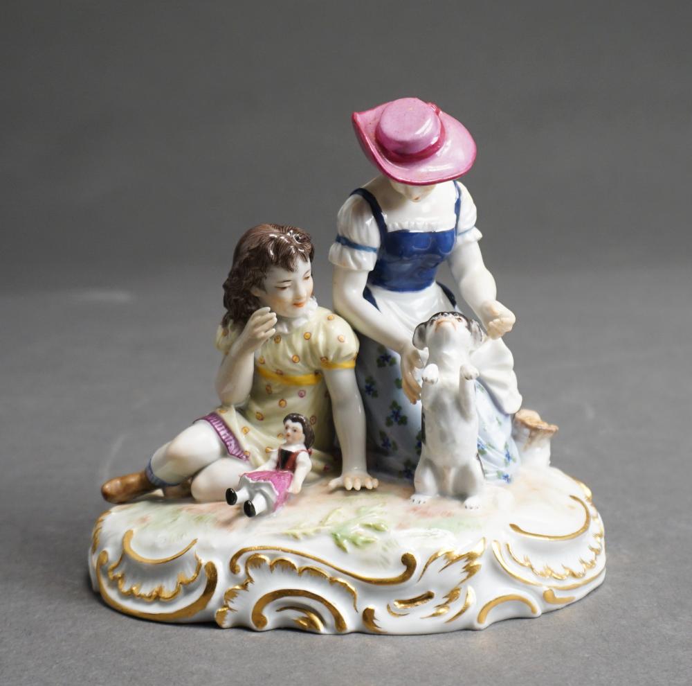 MEISSEN FIGURINE OF TWO GIRLS WITH