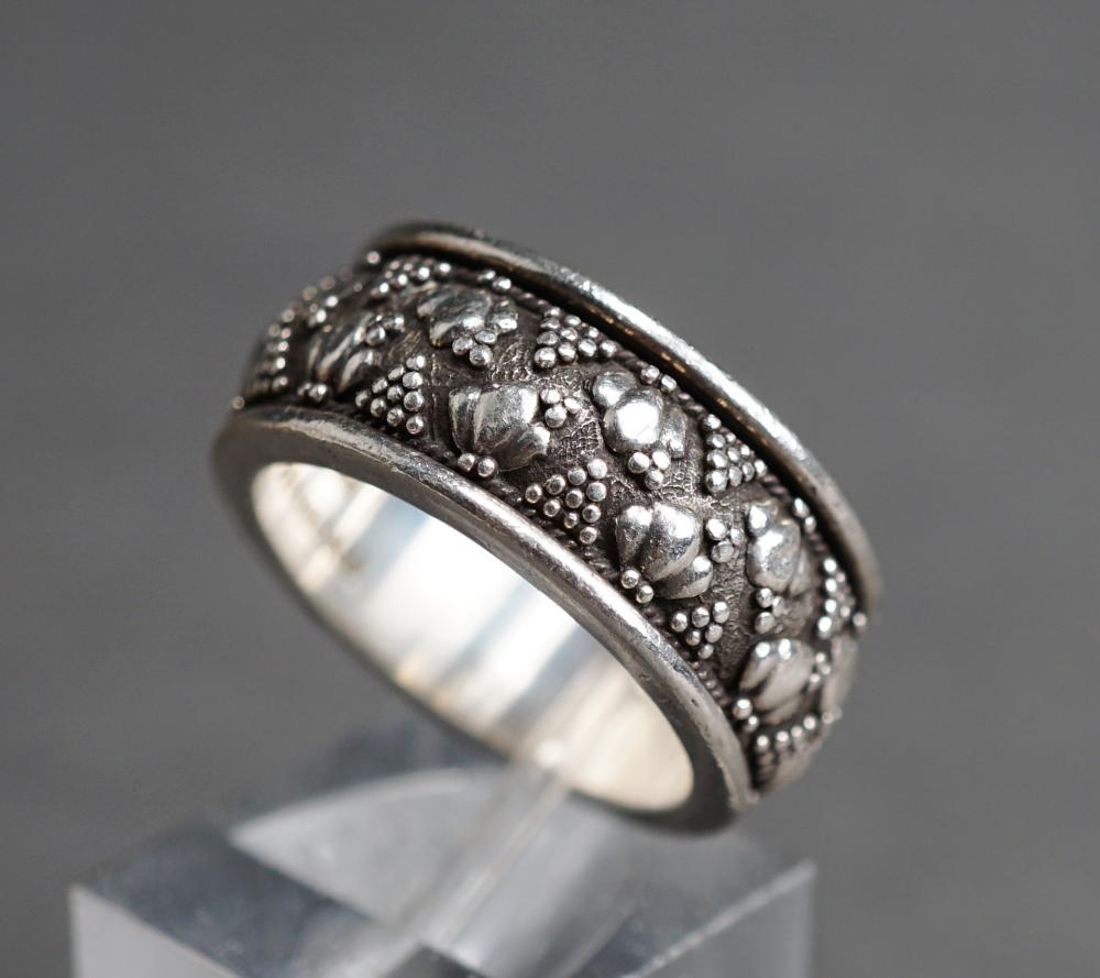 JOHN HARDY STERLING SILVER RING 2e47ab