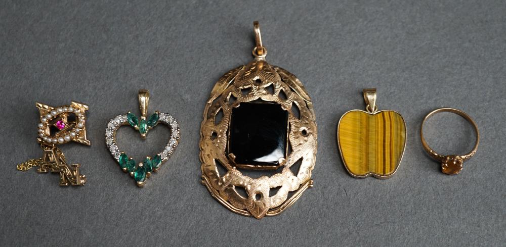 THREE 14 KARAT GOLD AND STONE MOUNTED 2e47c5