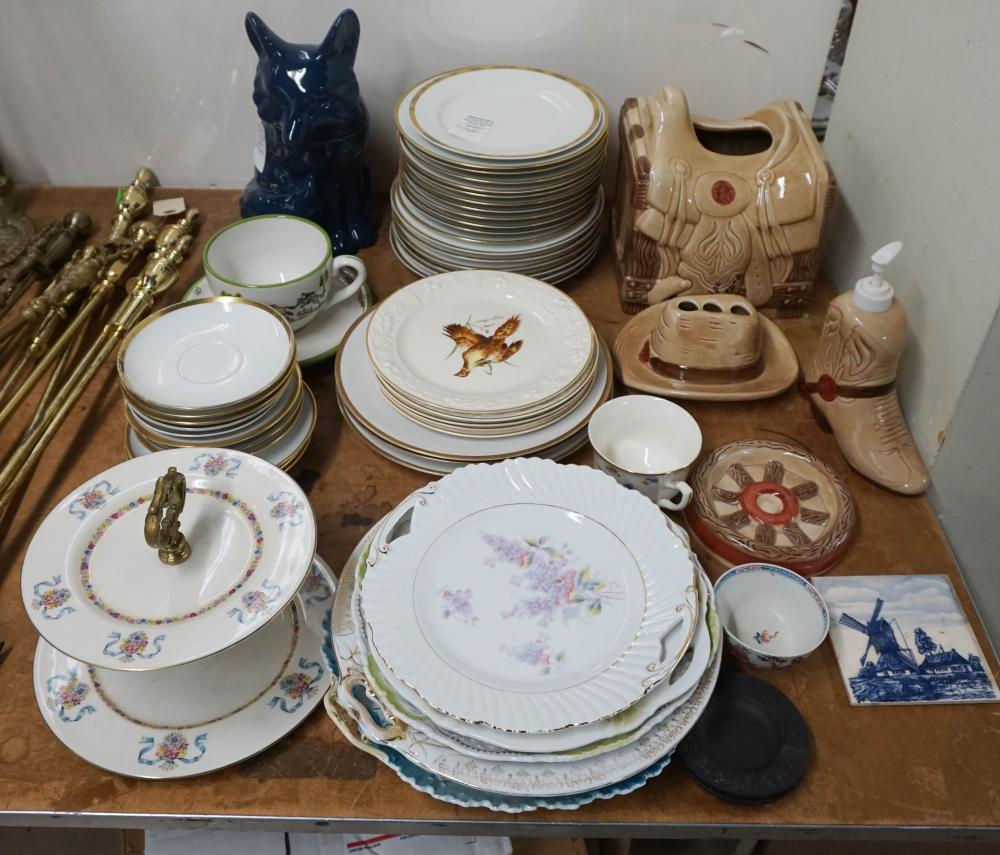 COLLECTION OF PORCELAIN AND CERAMIC 2e48ea