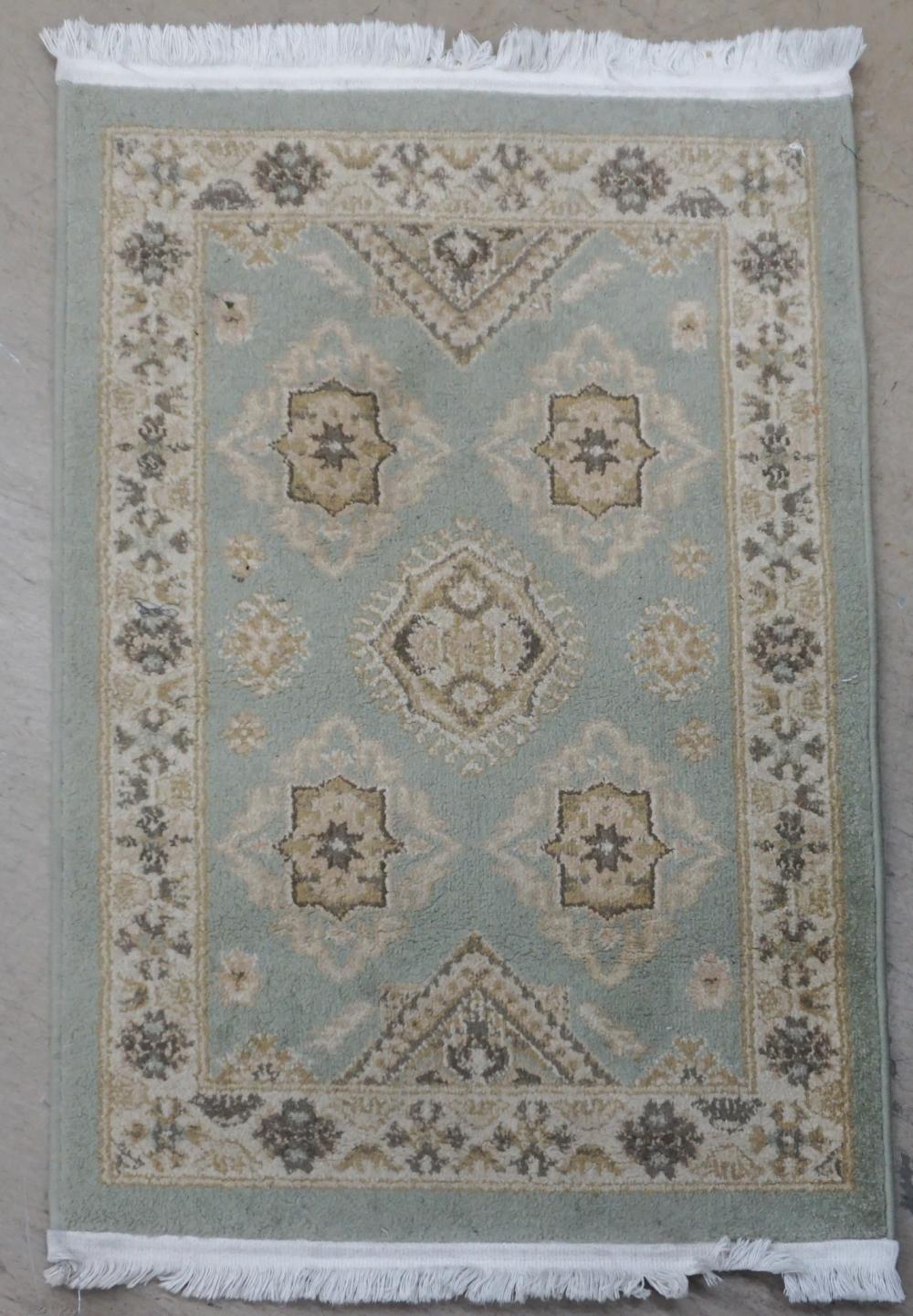 MACHINE MADE SERAPI RUG 3 FT 3 2e4901