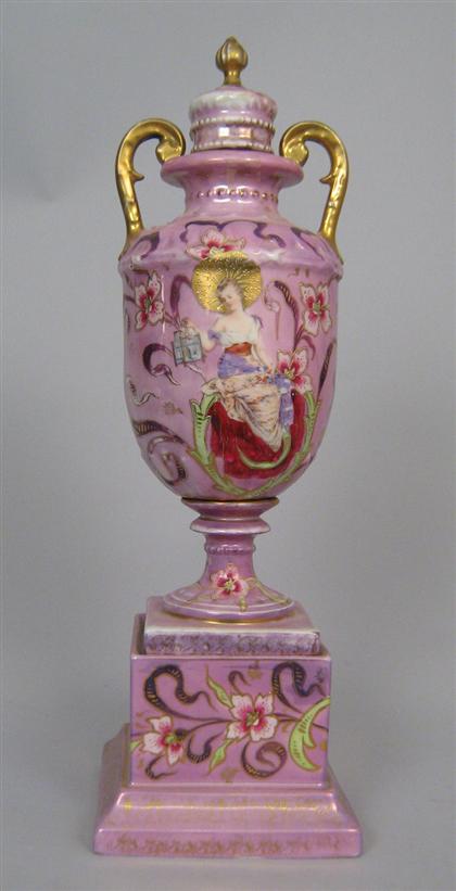 Continental porcelain urn Pink  4a0fb