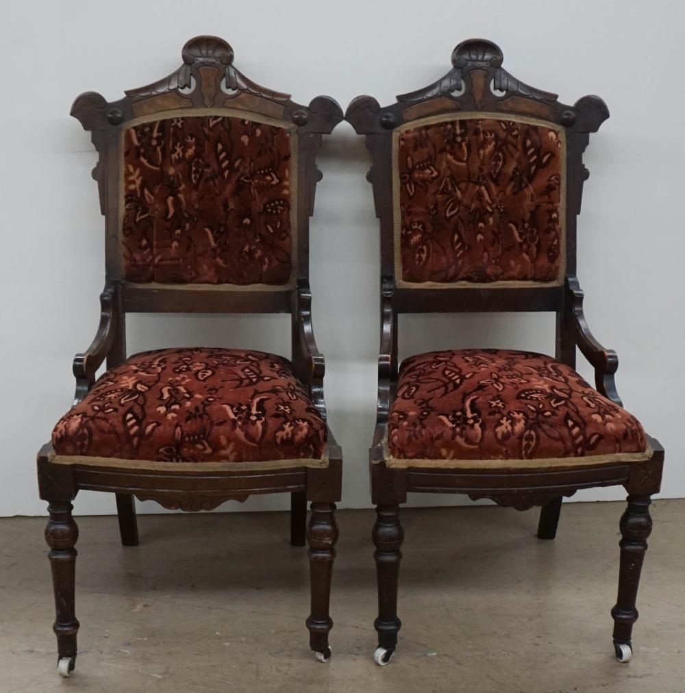 PAIR OF VICTORIAN WALNUT AND CUT 2e4a19