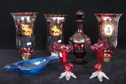 Group of assorted colored glass 4a105