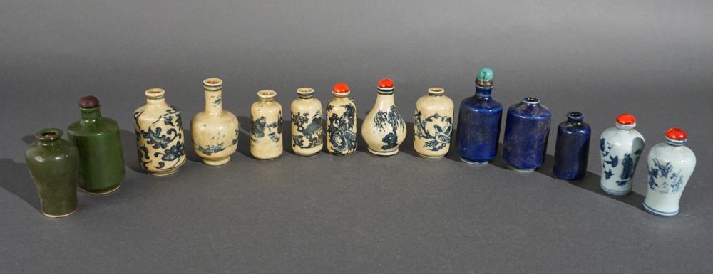 COLLECTION OF CHINESE SNUFF BOTTLES 2e739a