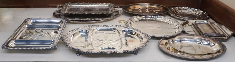 COLLECTION OF SILVERPLATE TRAYSCollection 2e73d7