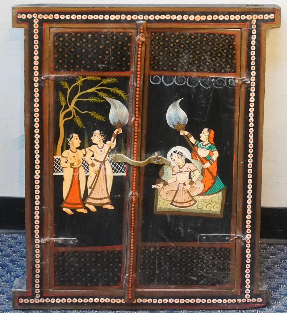 INDIAN MUGHAL STYLE DECORATED WOOD