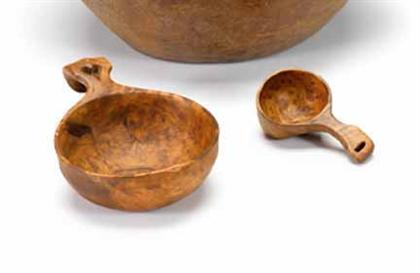 Carved burl porringer and child s 4a547