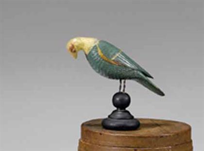 Carved and painted parrot late 4a548