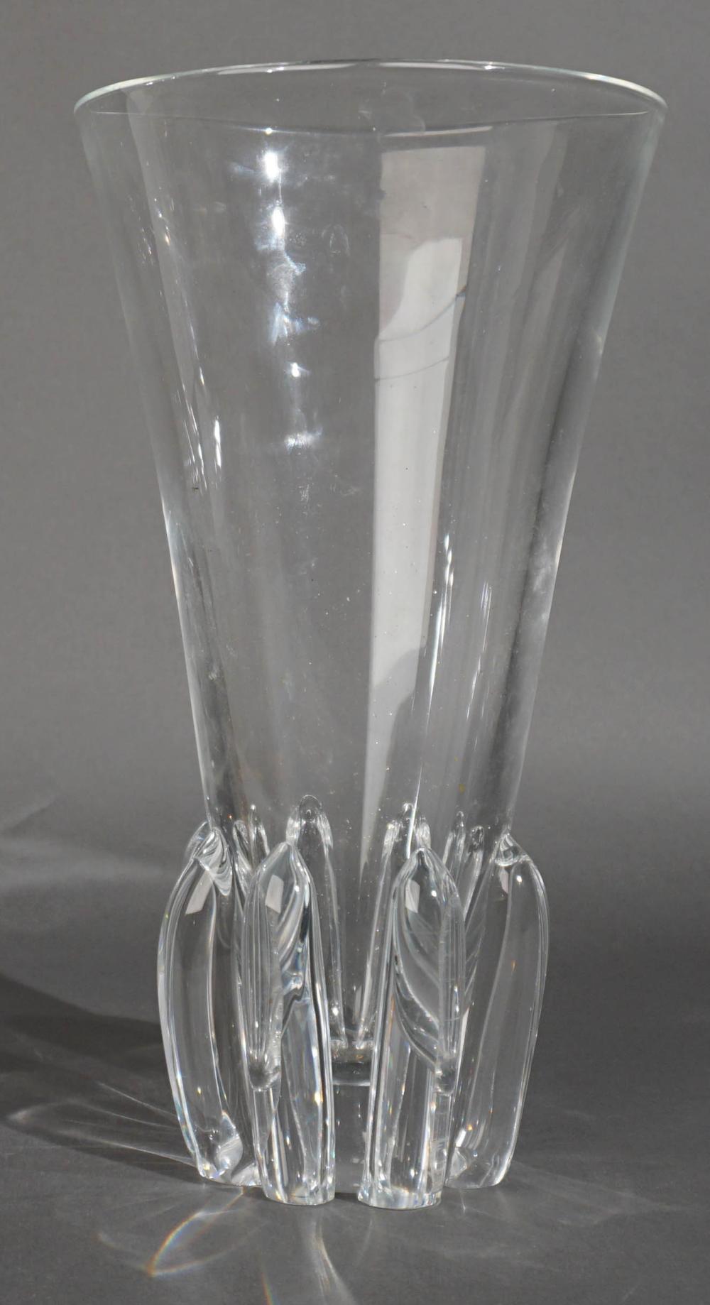 STEUBEN CRYSTAL VASE, H: 13 1/2