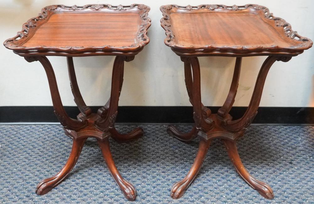 PAIR GEORGE III STYLE CARVED MAHOGANY 2e755d