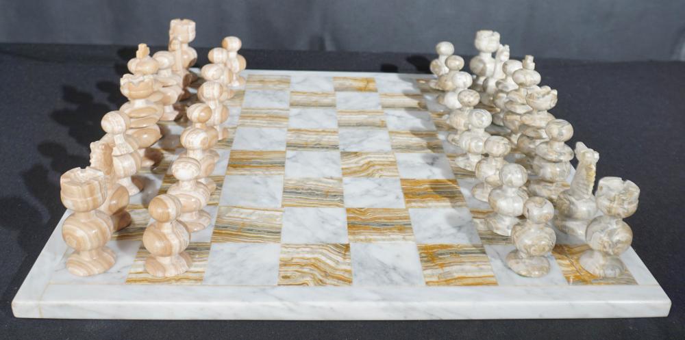 ONYX CHESS SETOnyx Chess Set,