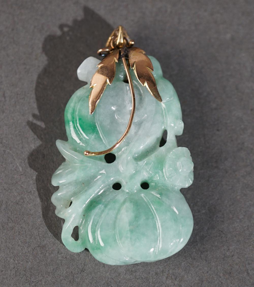 YELLOW GOLD MOUNTED CARVED JADE 2e75cd