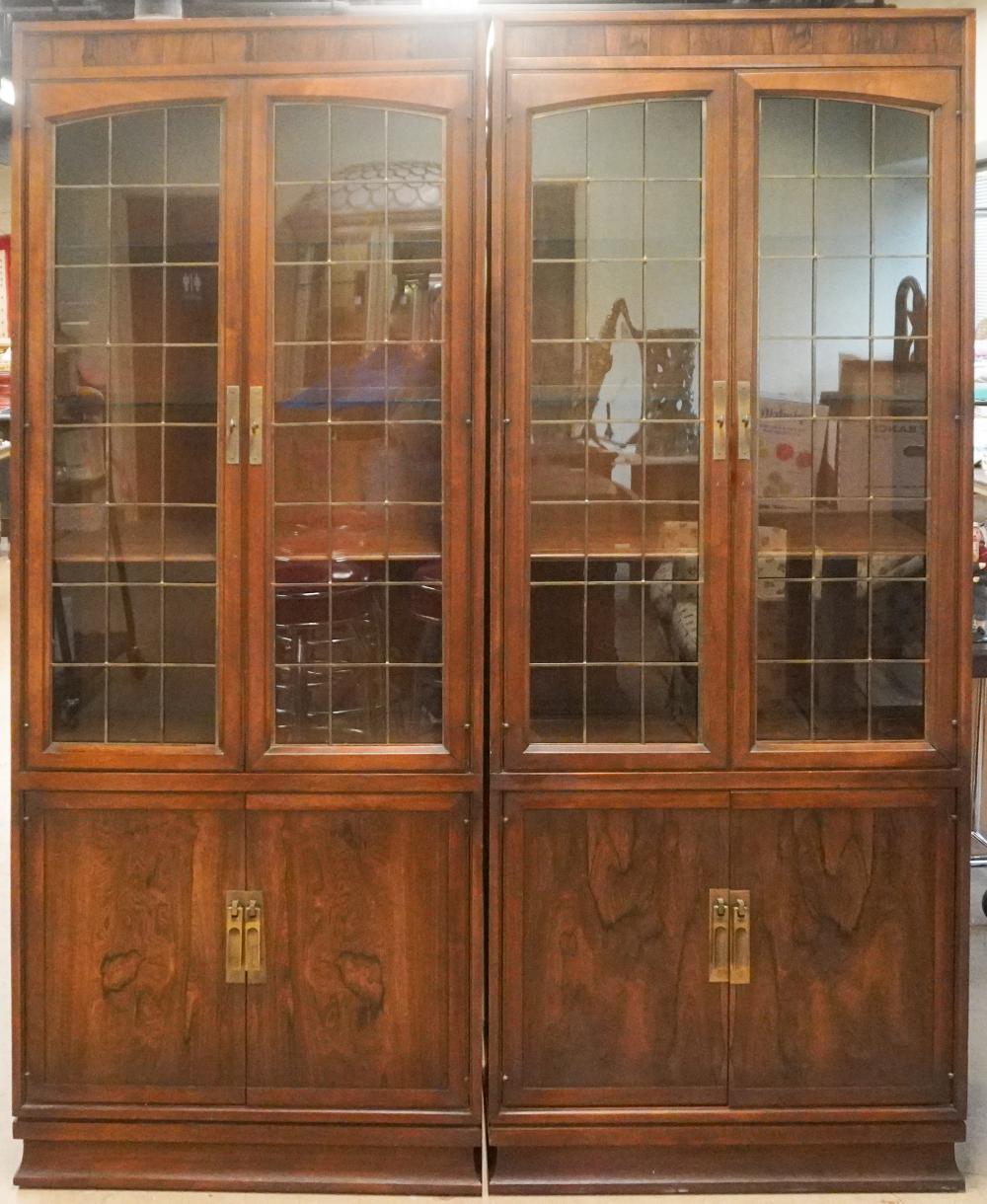 PAIR HERITAGE MAHOGANY CABINETS  2e767b