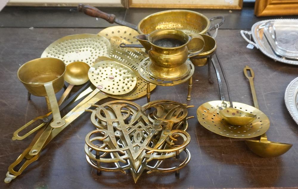 COLLECTION OF PREDOMINANTLY BRASS