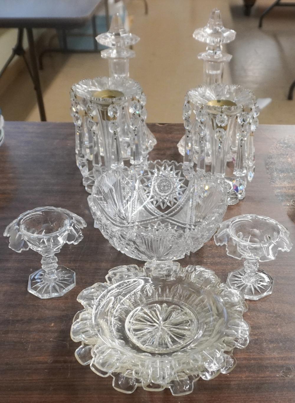 AMERICAN CUT CRYSTAL BOWL WITH A GROUP