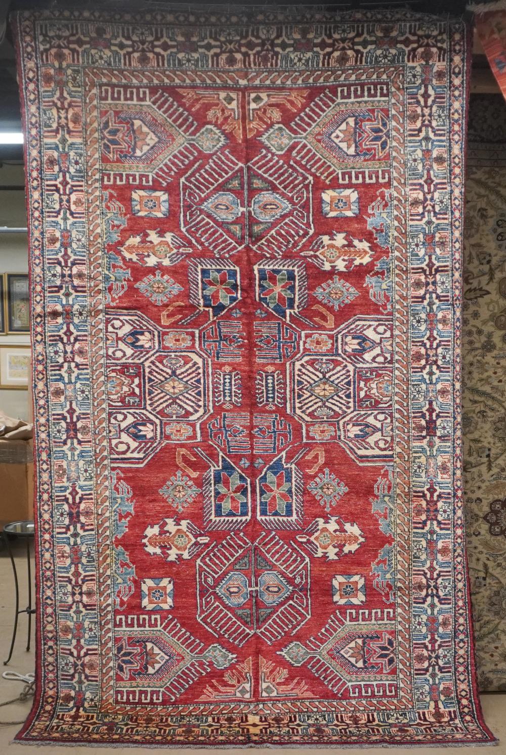 TURKISH RUG 10 FT 9 IN X 6 FT 2