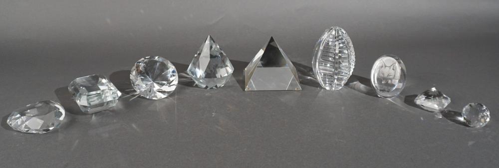 GROUP OF NINE CRYSTAL PAPERWEIGHTSGroup