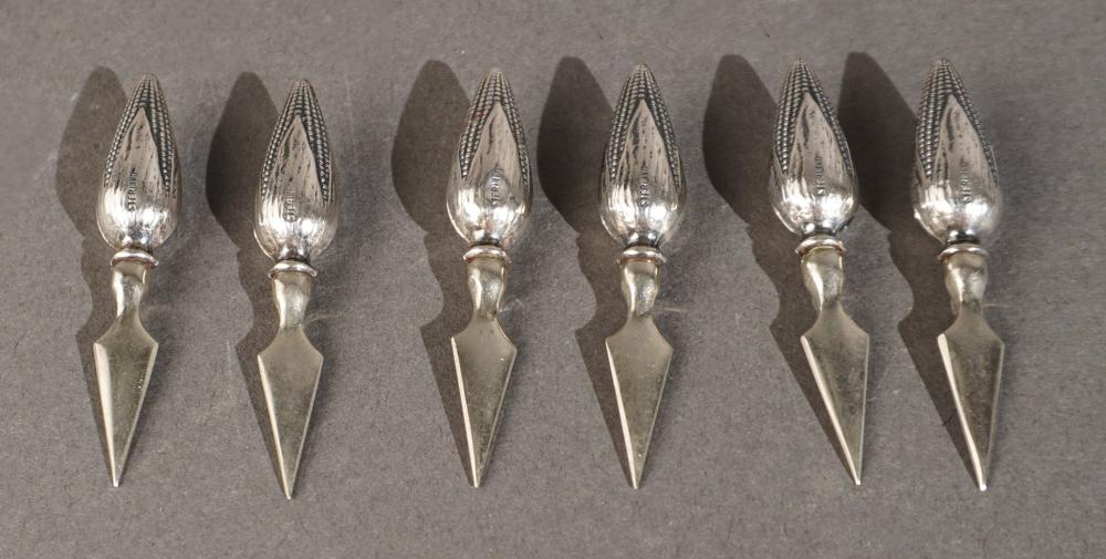 SIX STERLING SILVER CORN HOLDERSSix 2e786c