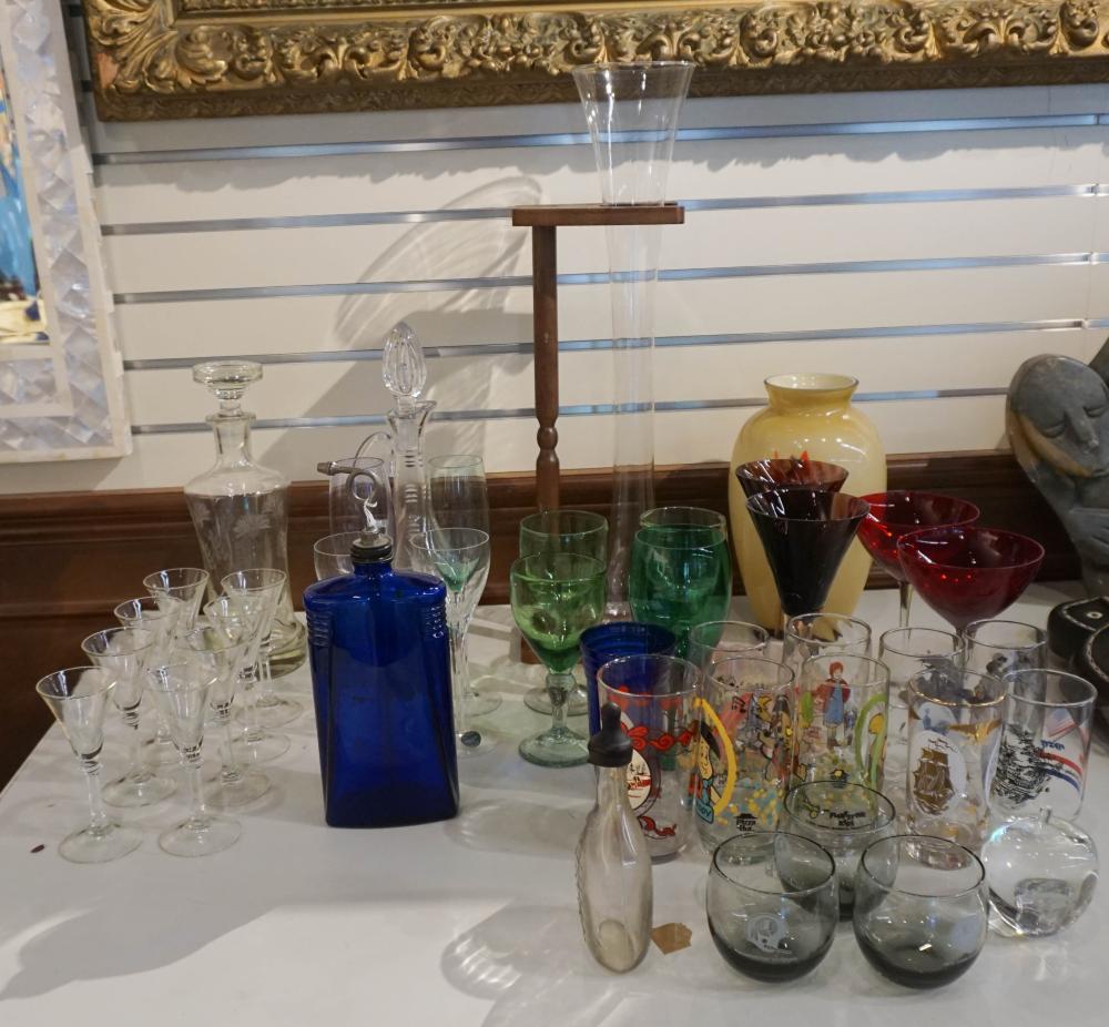 COLLECTION OF ASSORTED GLASSWARECollection
