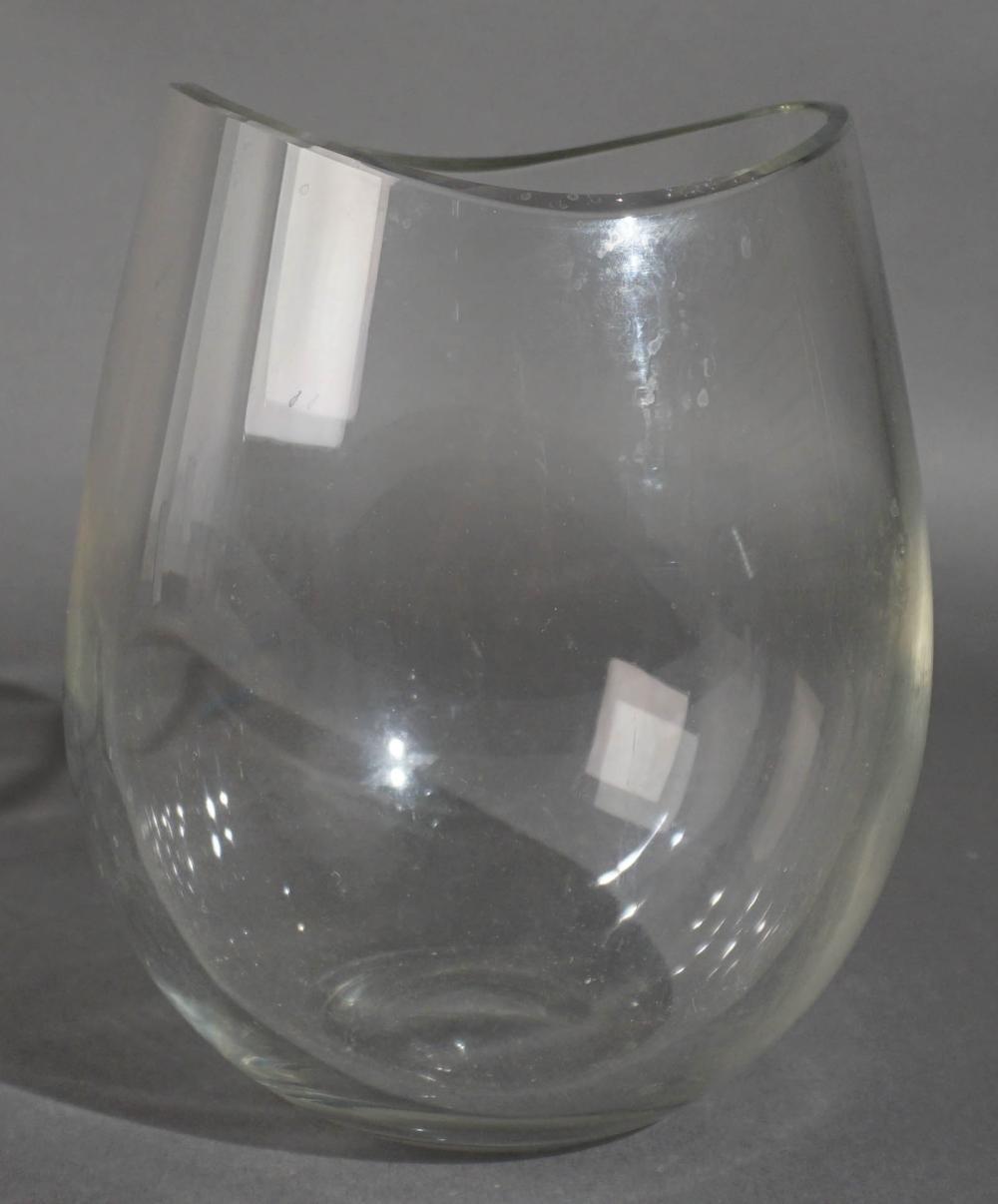 ROSENTHAL CRYSTAL VASE H 9 IN  2e7a32