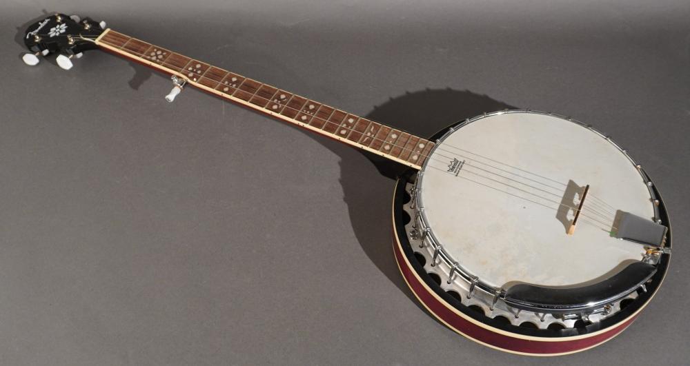 FENDER CD12070883 BANJO WITH A REMO