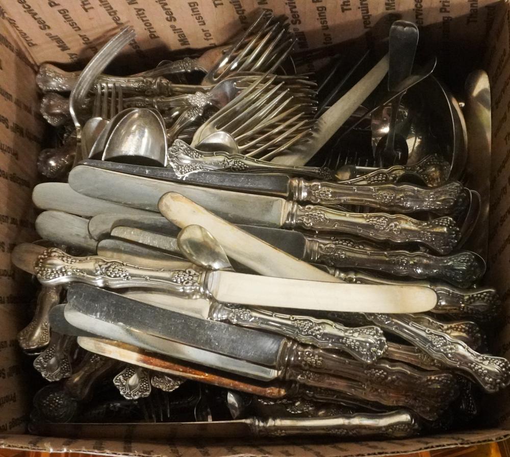 COLLECTION OF SILVERPLATE FLATWARE INCLUDING