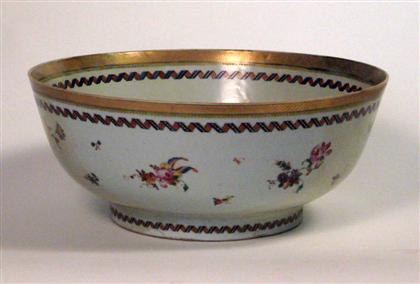 Chinese export porcelain punch bowl