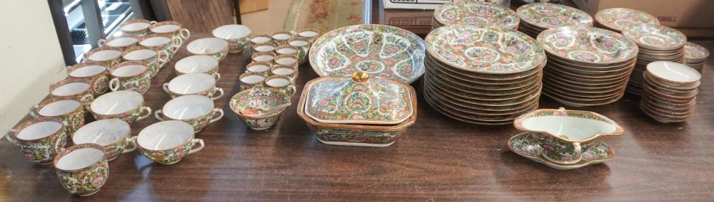 CHINESE EXPORT ROSE MEDALLION ~140-PIECE