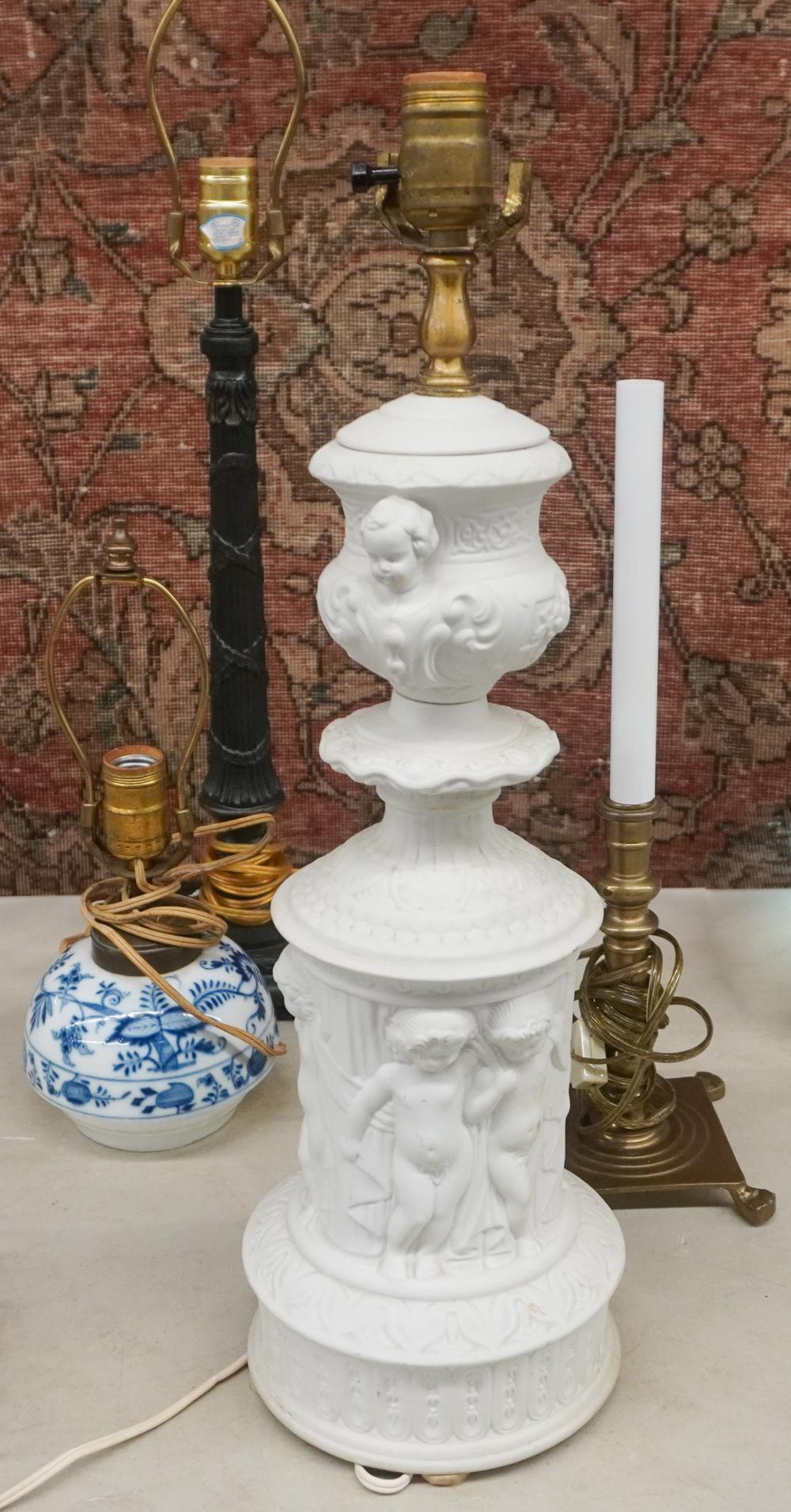 GROUP OF FOUR ASSORTED TABLE LAMPS,