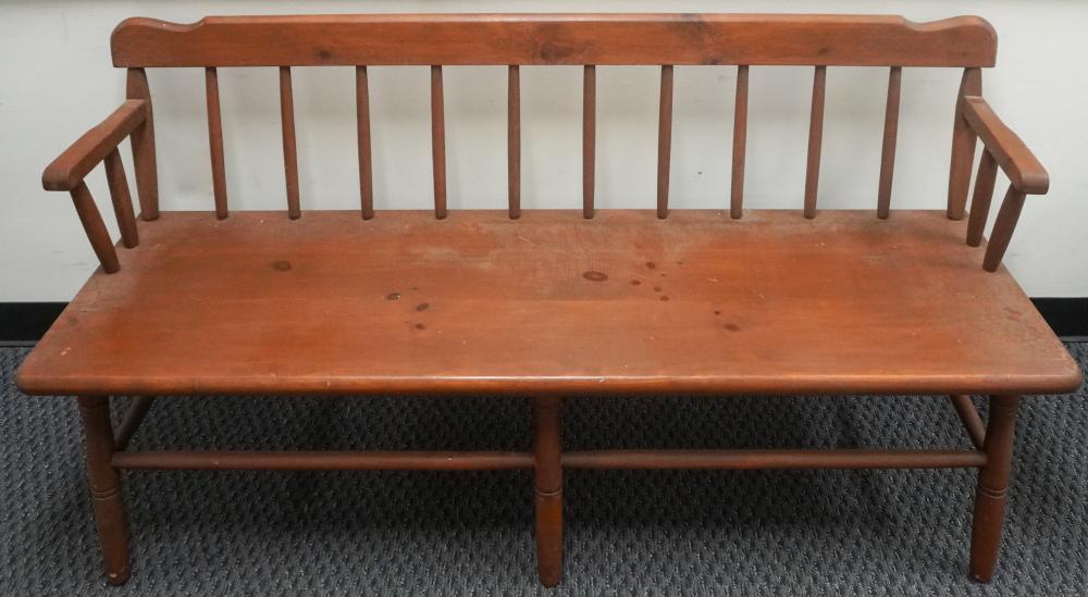 STAINED PINE BENCH L 59 1 2 IN  2e7c90