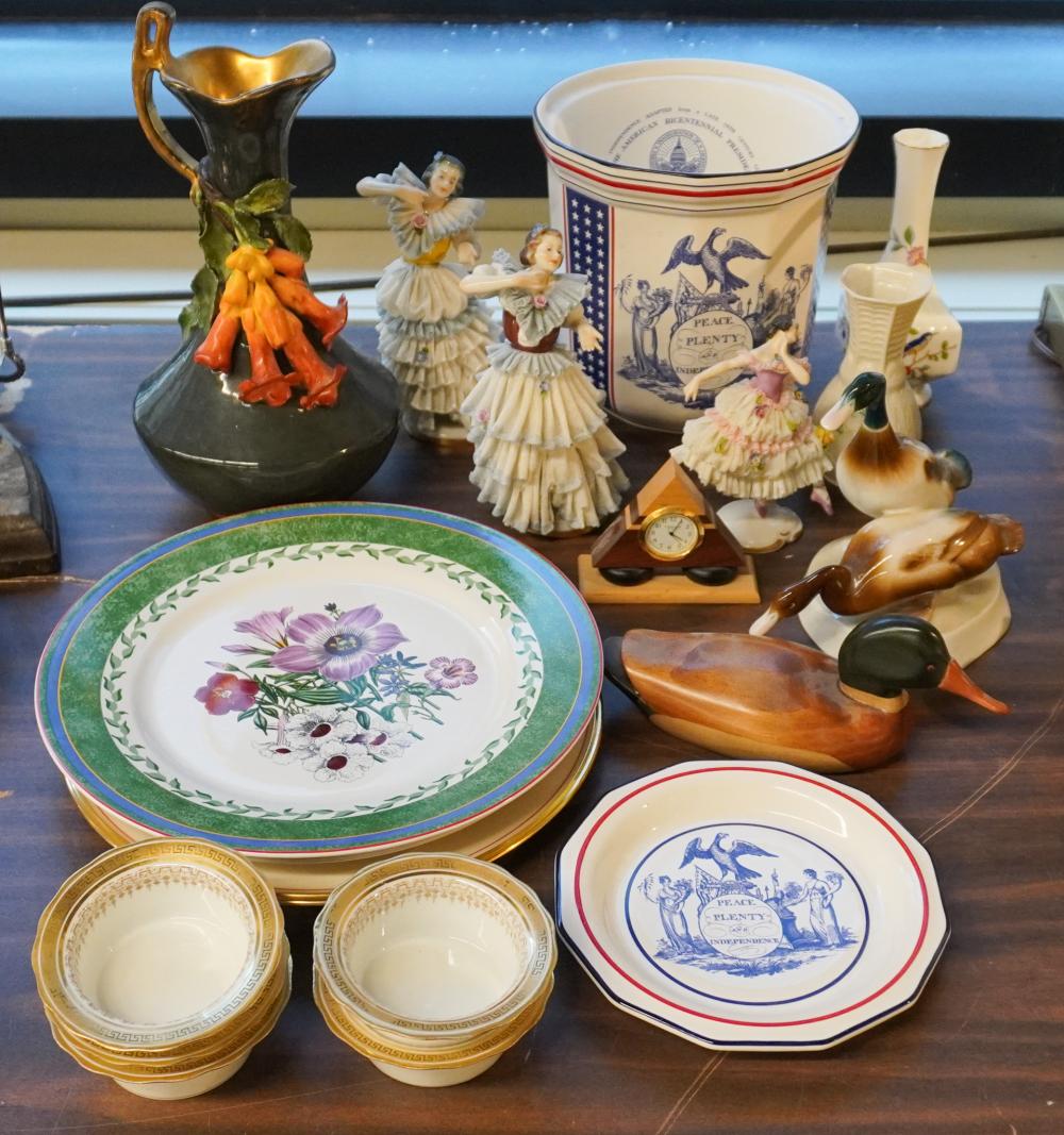 GROUP OF ASSORTED PORCELAIN TABLE 2e7e4a