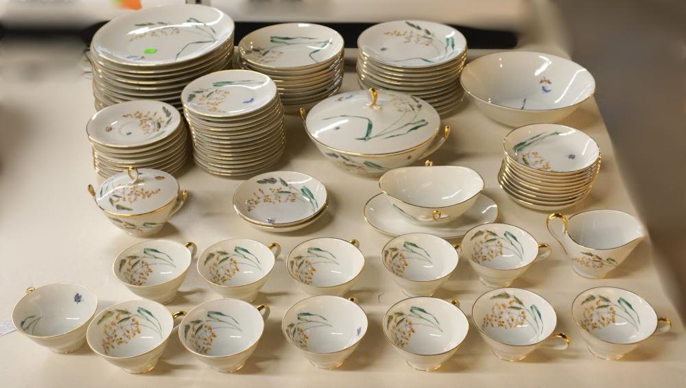 HEINRICH CO PORCELAIN 86 PIECE 2e7e67