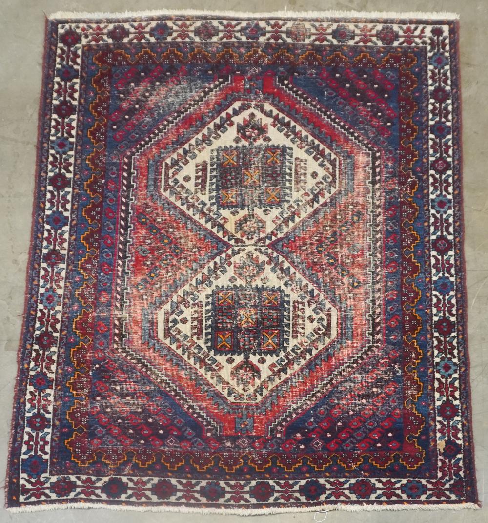 PAKISTAN RUG 5 FT X 4 FT 1 INPakistan 2e7e81