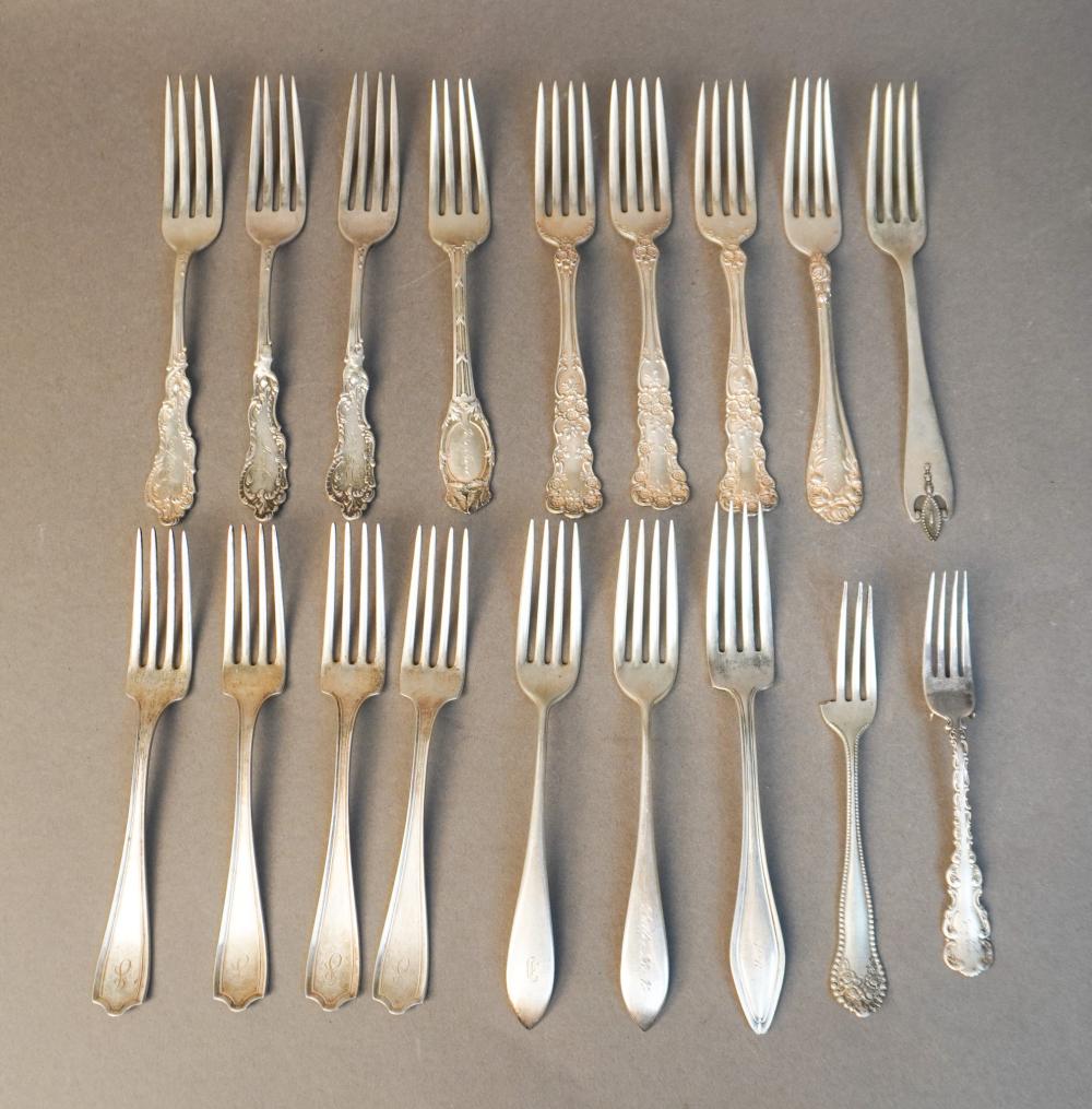 EIGHTEEN ASSORTED AMERICAN STERLING 2e8001