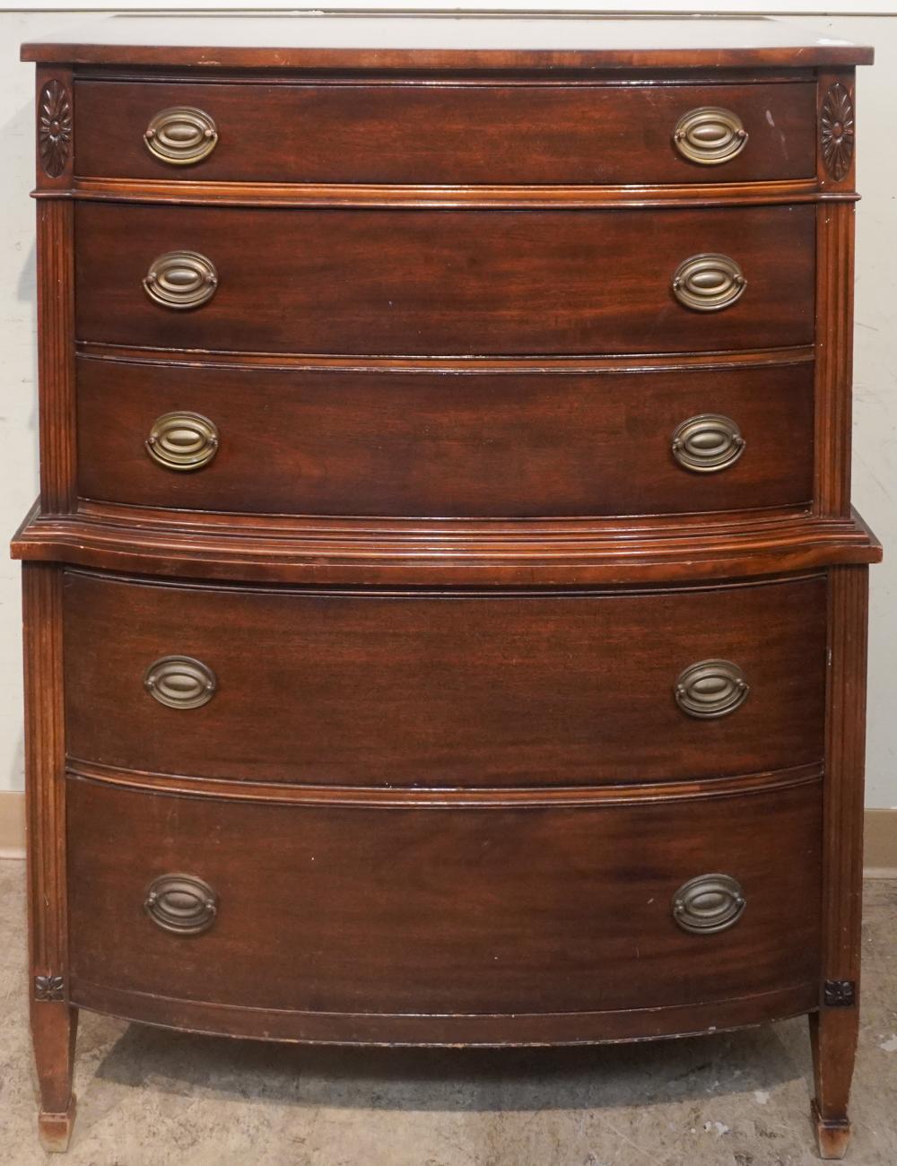 DREXEL FEDERAL STYLE MAHOGANY CHEST 2e80b9