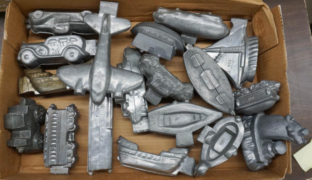 COLLECTION OF ASSORTED VINTAGE CAST