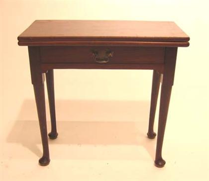 George II mahogany tea table  4a688